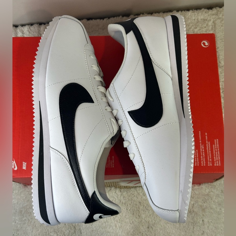 Nike Cortez - Picture 6 of 13